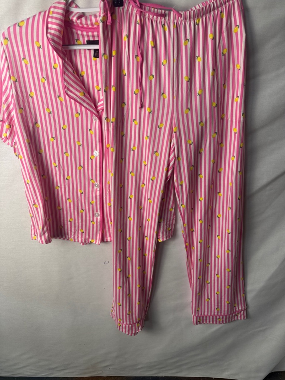 Women’s Pink Striped Lemon-Print Pajama Set